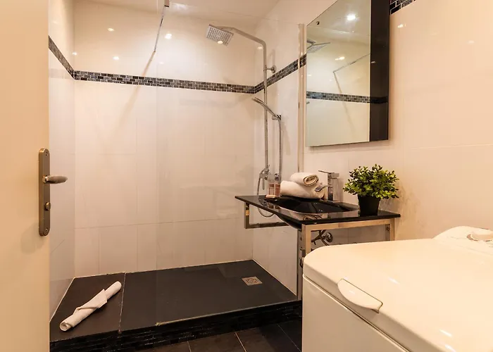 아파트 Massenet View Ap4168 Nice, By Riviera Homes 니스